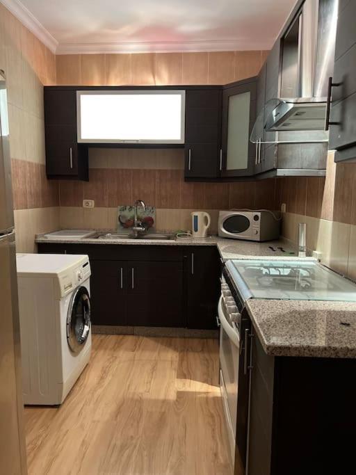 Ronza Elegant Apartment Amman Exterior foto