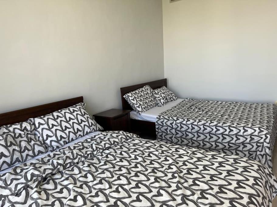 Ronza Elegant Apartment Amman Exterior foto